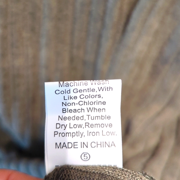 Women's Olive Green Cardigan SZ XXL - Picture 4 of 4